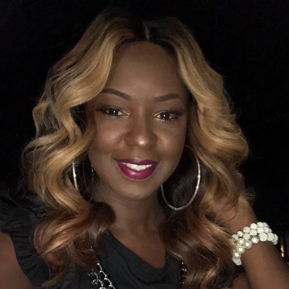 Meet your Posher, Vee